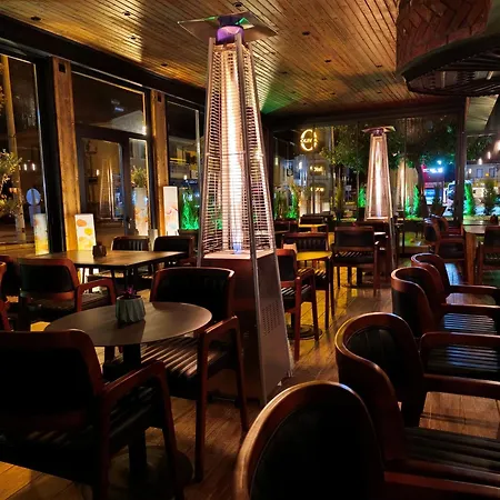 Hotel Olivia *